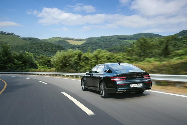 Les avantages et les inconvénients des traceurs GPS pour véhicules